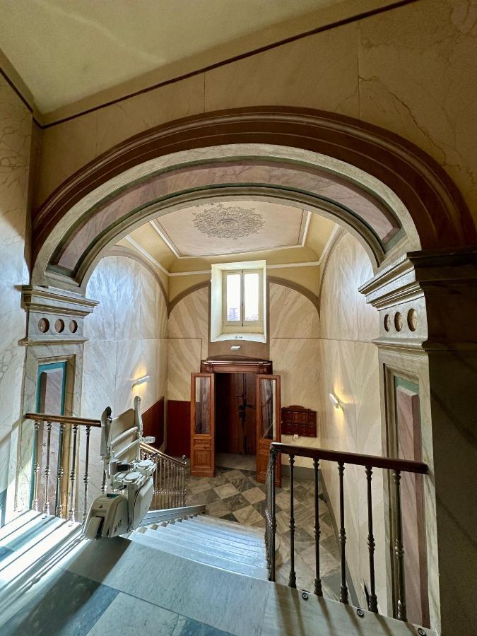 Piazza Carlo Alberto Hotel กาญารี ภายนอก รูปภาพ