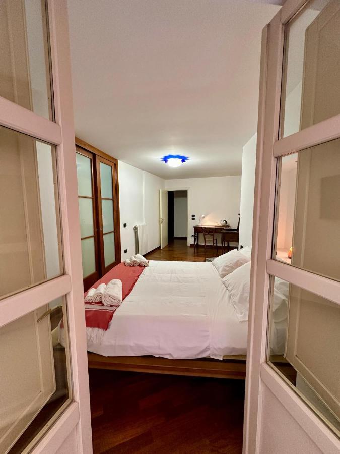 Piazza Carlo Alberto Hotel กาญารี ภายนอก รูปภาพ