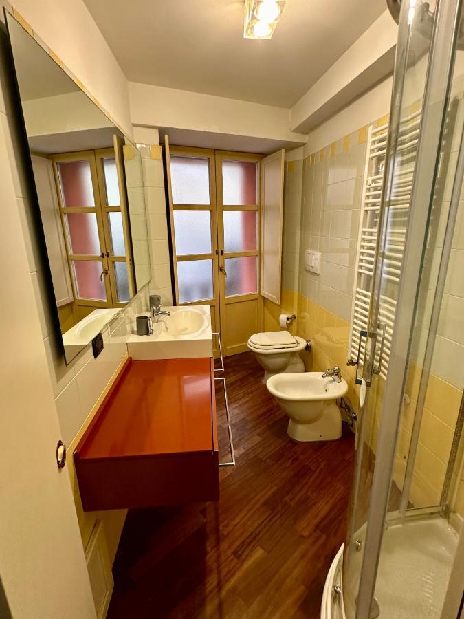 Piazza Carlo Alberto Hotel กาญารี ภายนอก รูปภาพ