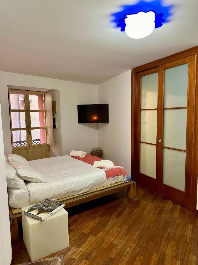 Piazza Carlo Alberto Hotel กาญารี ภายนอก รูปภาพ